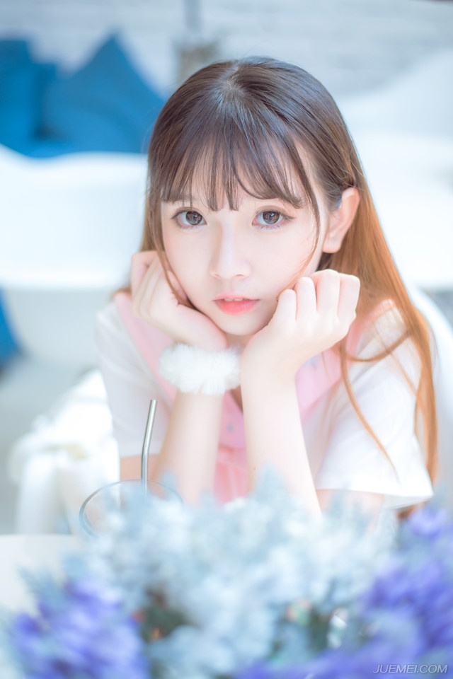 “出事儿了？”副统领眉头一皱，对于同龄的话没有任何怀疑，因为他很清楚，自家这位统领的嗅觉甚至比许多野兽都敏锐。